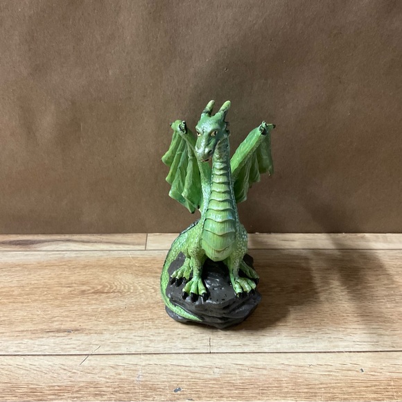New! Summit Collection Green Dragon On Rock Statue Figurine Decoration - Picture 6 of 11